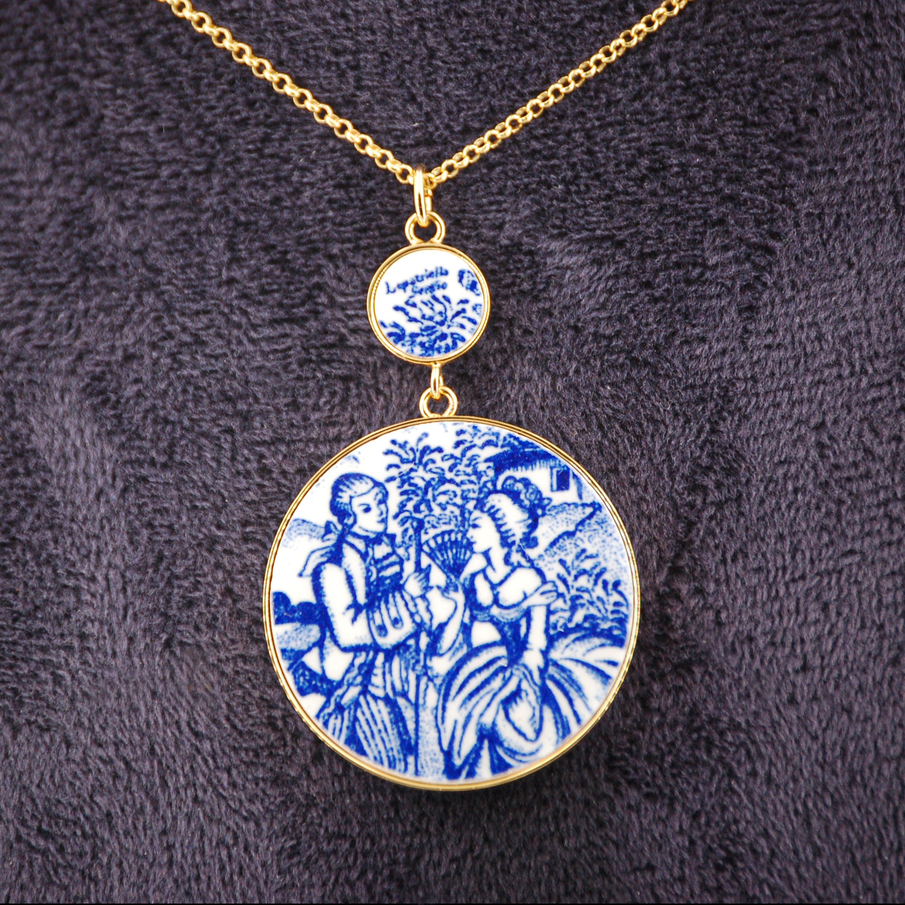 "Hibiscus Flower and Pistil" Pendant, Gold Finish