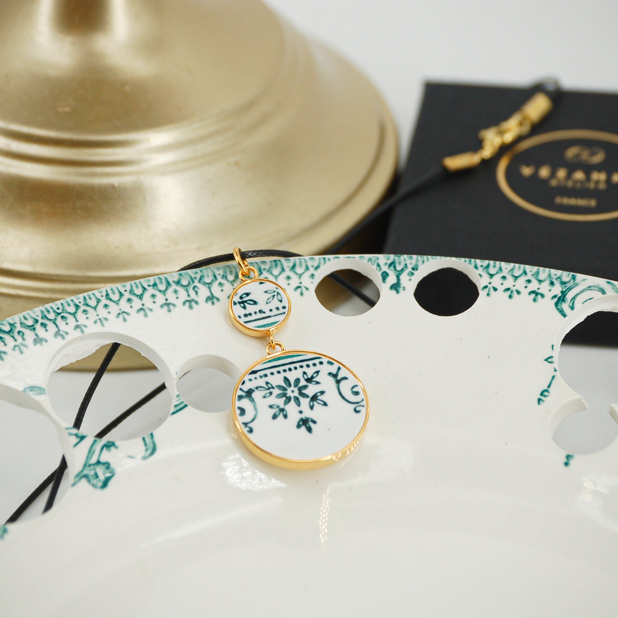 "Arabesque and Small Flowers" Pendant, Gold Finish