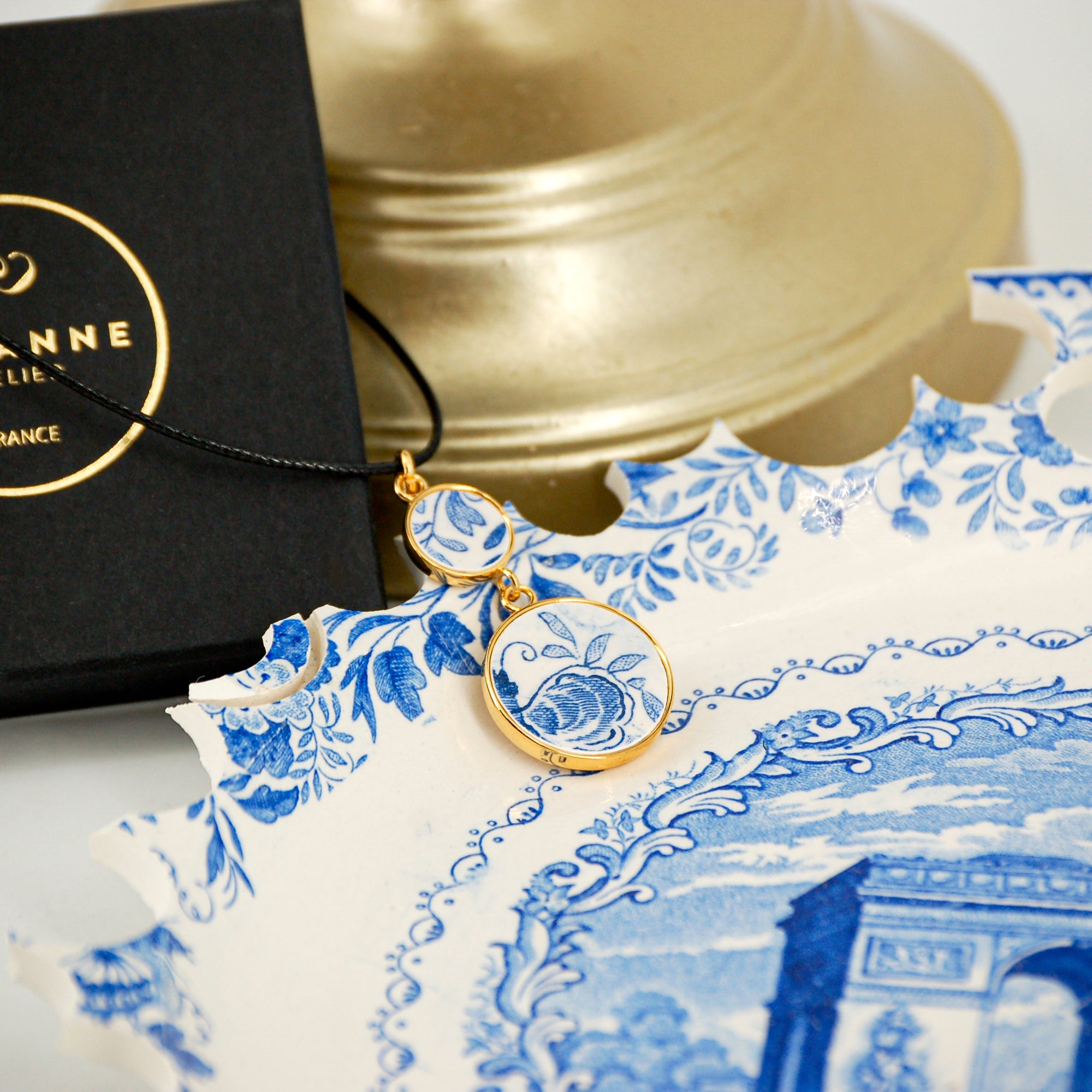 "Butterfly Wing" pendant, gold finish