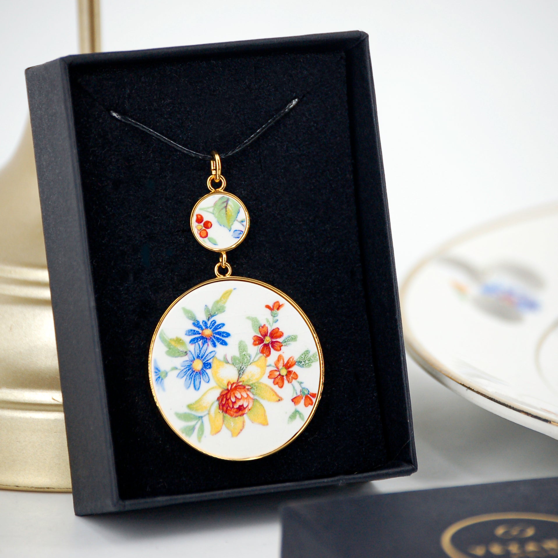 "Bellflowers and Small Flowers" Pendant, Gold Finish