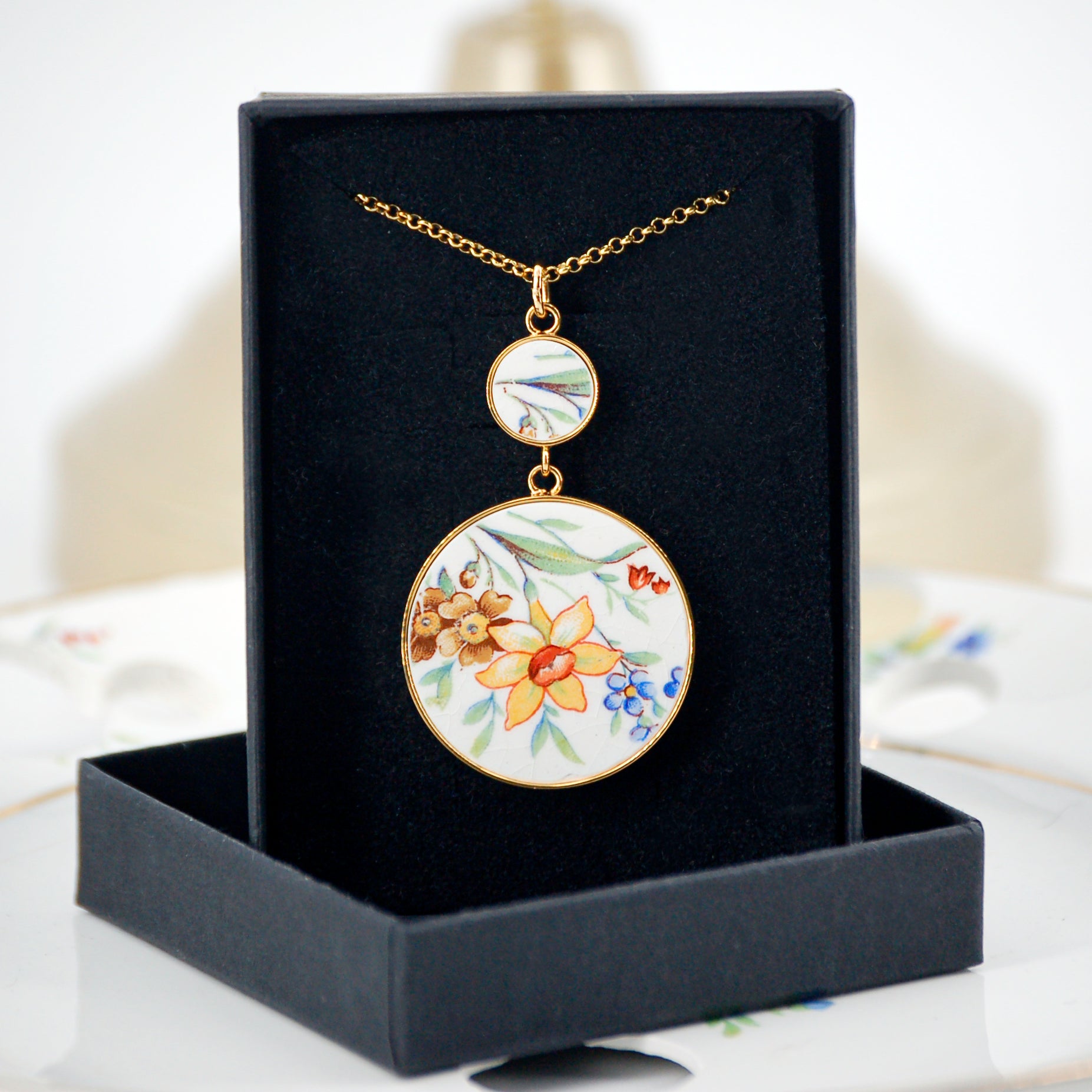 "Bellflowers and Small Flowers" Pendant, Gold Finish