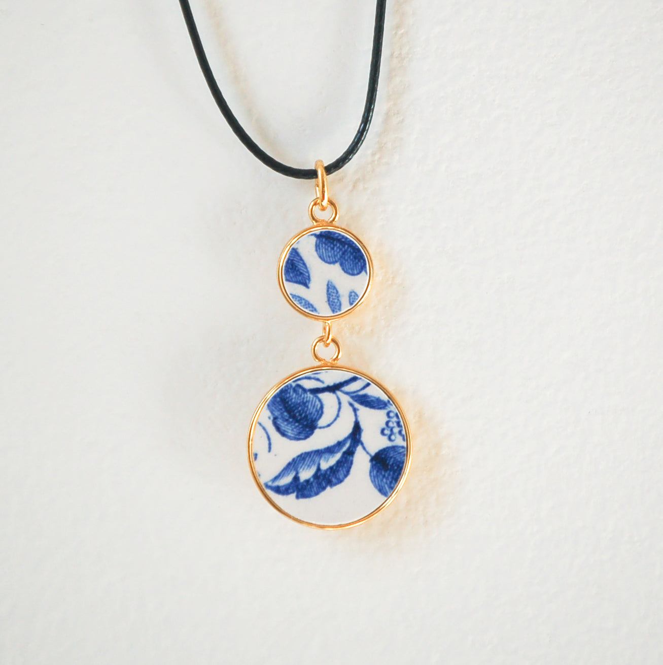 "Leaves in the Wind" pendant, gold finish