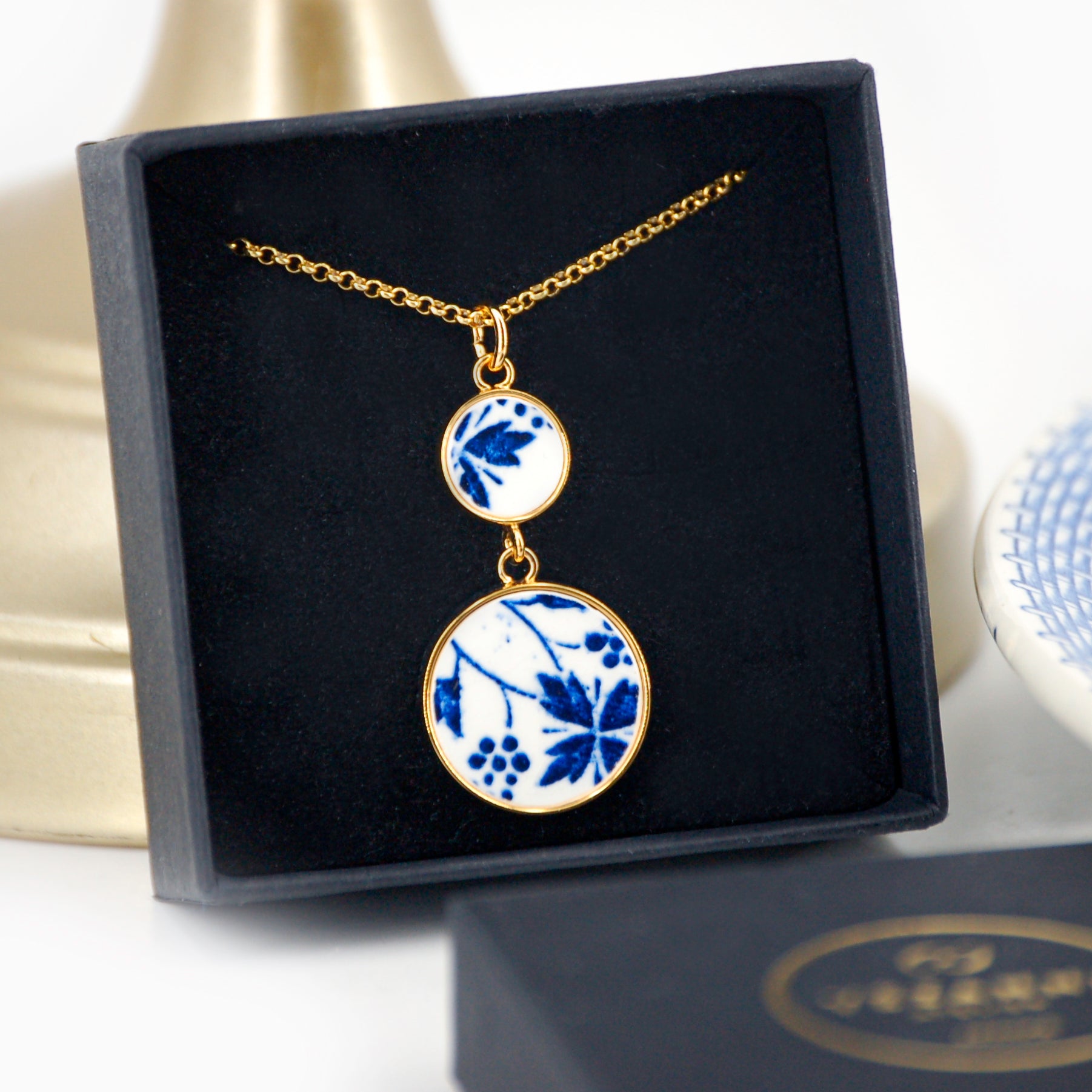 "Stylized Flower" Pendant, Gold Finish