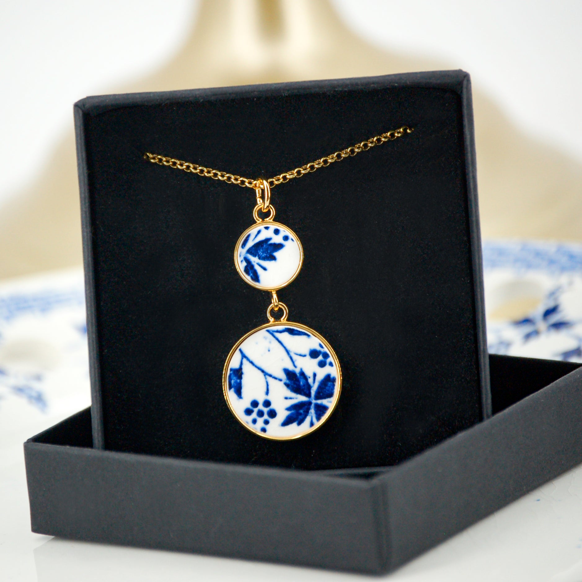 "Stylized Flower" Pendant, Gold Finish