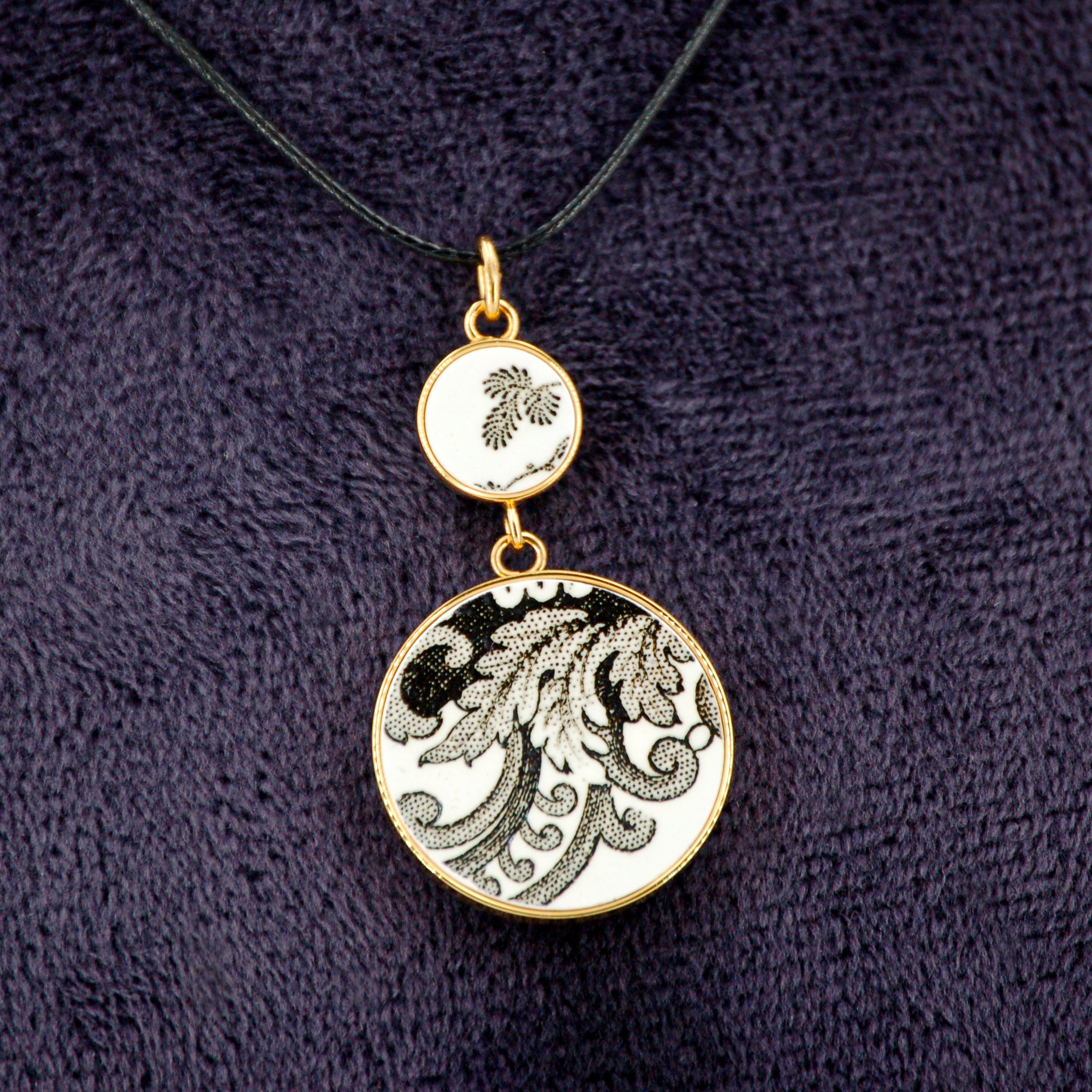 Pendant "Black and white floral composition", silver finish