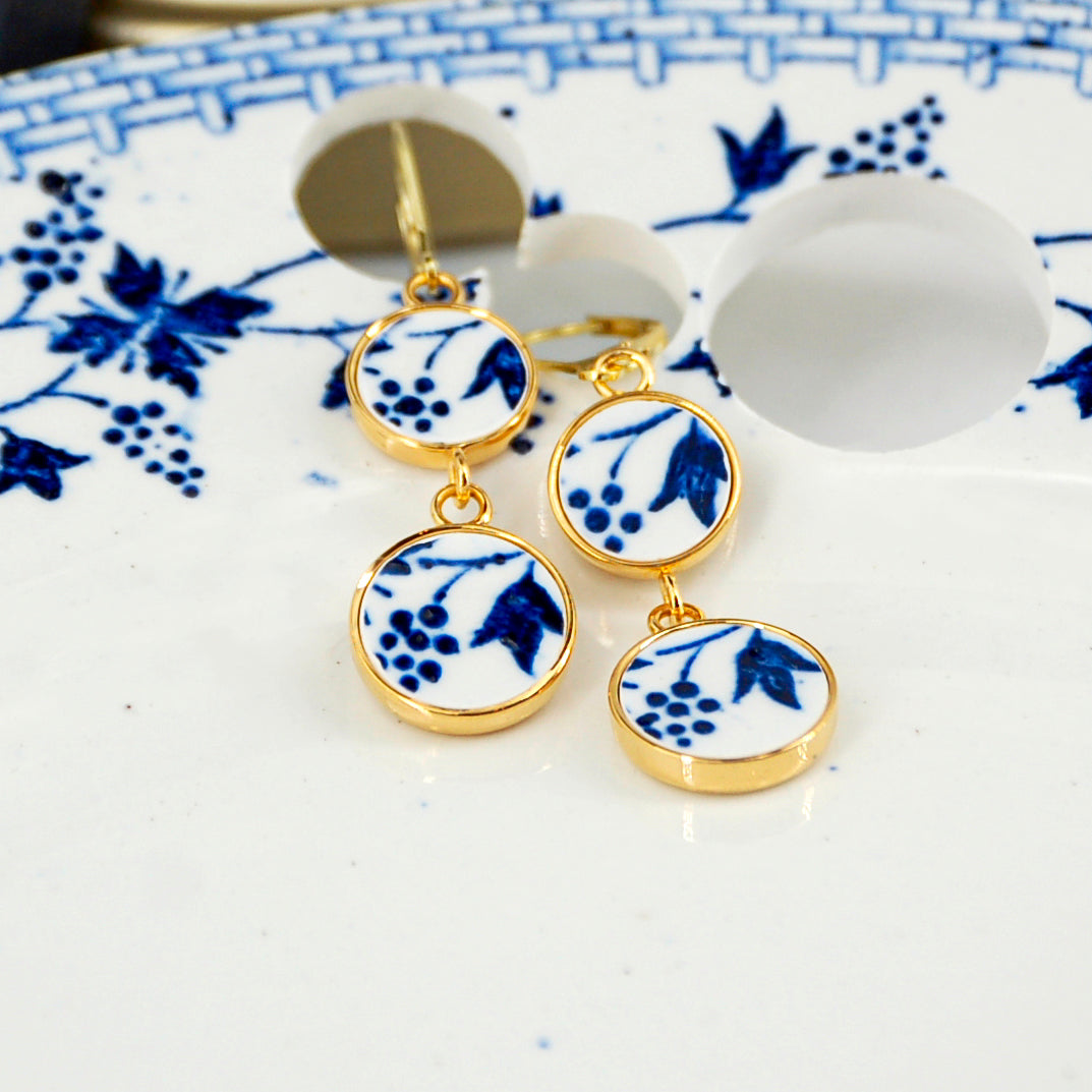 Boucles d'oreilles "fleurs bleues", finition or