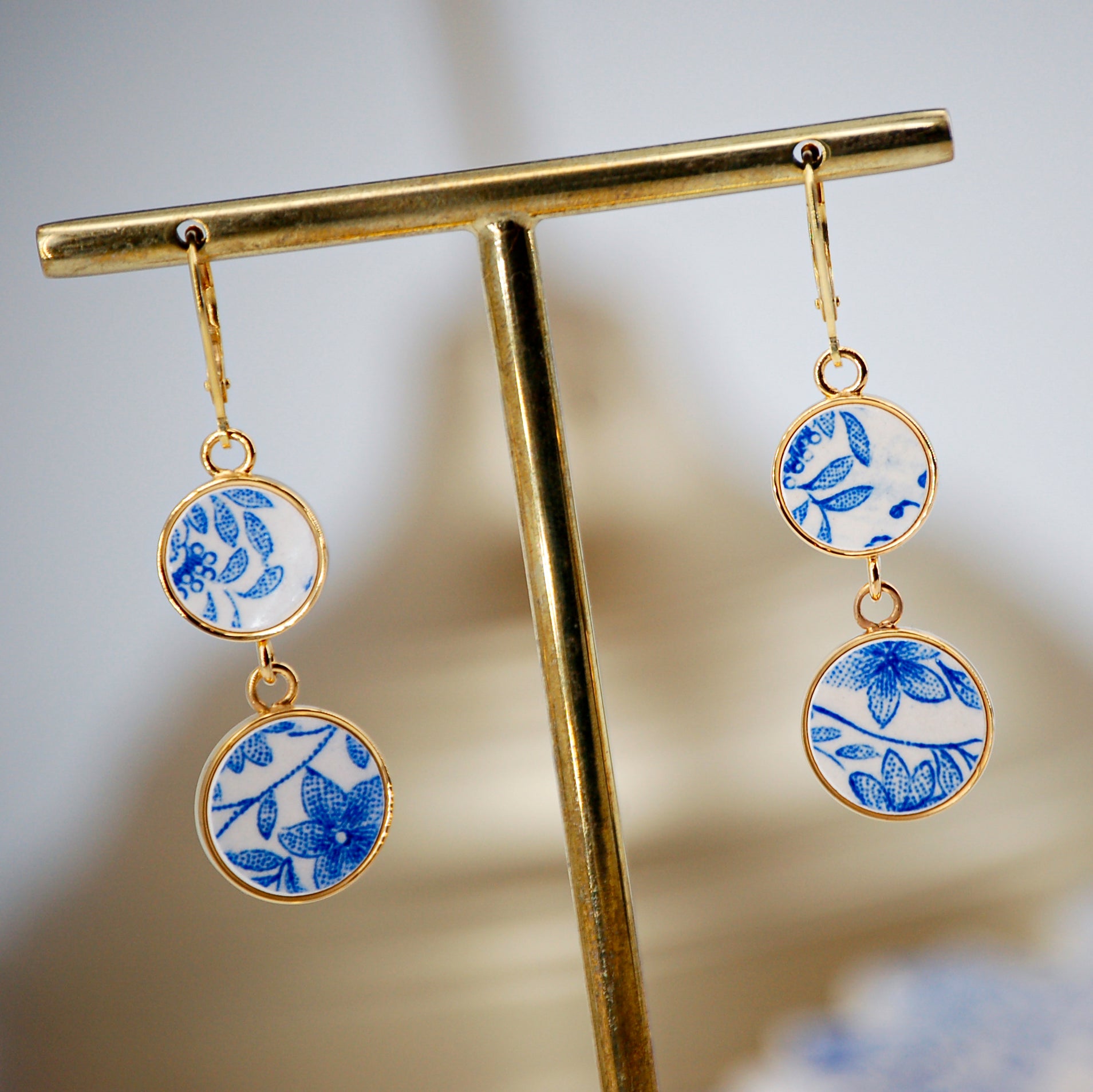 "Blue Leaves" earrings, gold finish